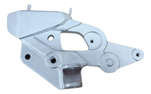 Suporte da Pedaleira Dianteira Esquerda Yamaha Fazer Fz25 250 2018 a 2024