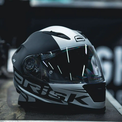 Capacete Norisk FF302 Manty com Óculos Solar Interno Preto Prata Fosco