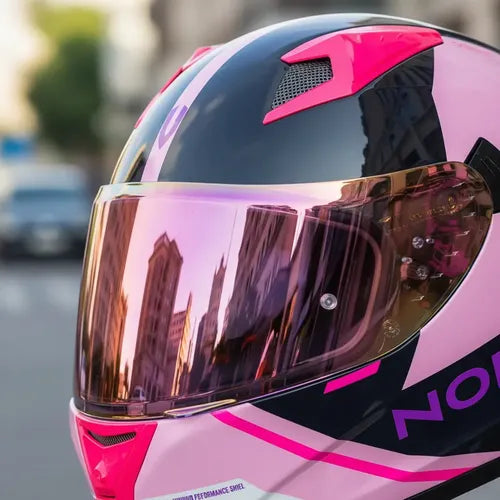 Capacete Norisk Flow Run com 2 Viseiras e Spoiler Rosa Azul Brilhante Tamanho 58/M