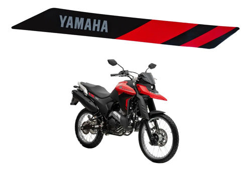 Adesivo da Tampa Lateral Esquerda Yamaha Lander 250 2025 Vermelho