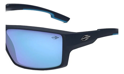 Óculos De Sol Mormaii Solar Joaca 4 Azul Fosco Com Detalhes Azuis Lente Espelhada Azul Curvado