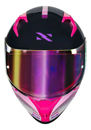 Capacete Norisk Flow Run com 2 Viseiras e Spoiler Rosa Azul Brilhante Tamanho 58/M